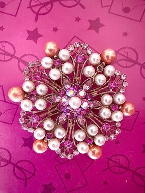 Vintage Pink Flower Sparkle Brooch